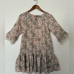 Hayden girls Floral Tie-Neck Dress in Beige floral size 13/14